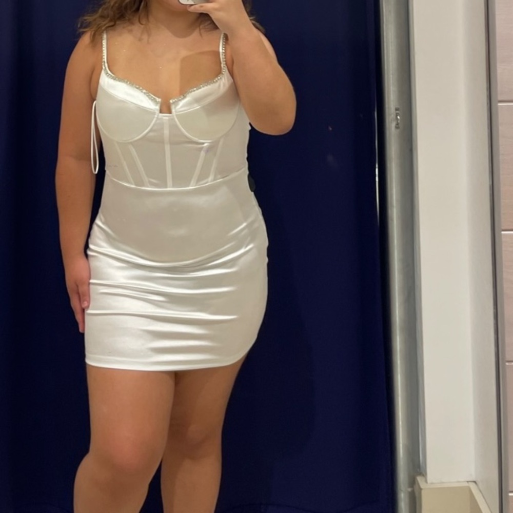 Windsor White dress